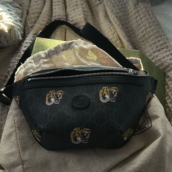 GG BELT BAG WITH TIGER PRINT - Picture 5 of 10